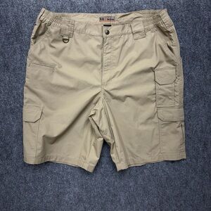 5.11 Tactical cargo shorts Men's size 40 40x10 Tan